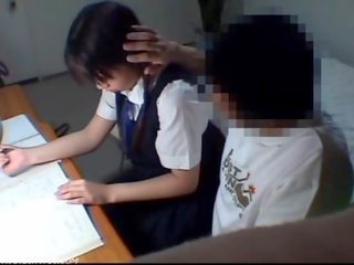 Szkoła student uczennica seksualny nieprzyzwoity scena