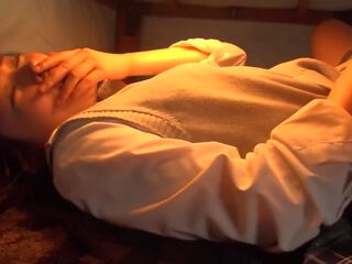 Pt2 i hemlighet mischief på den unprotected lägre kropp i den kotatsu